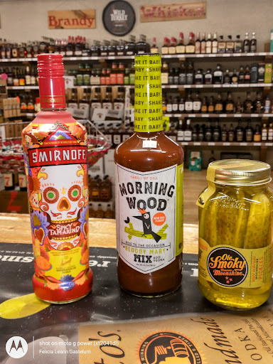 Liquor Store «Hillbilly Liquor & Wine», reviews and photos, 211 US-641, Camden, TN 38320, USA