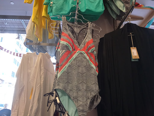 Outdoor Sports Store «Moosejaw», reviews and photos, 439 W 47th St, Kansas City, MO 64112, USA