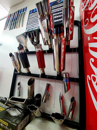 Auto Repair Shop «Quiroz Auto Repair», reviews and photos, 485 N Bolingbrook Dr, Bolingbrook, IL 60440, USA