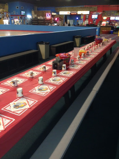 Roller Skating Rink «Paradise Skate Roller Rink», reviews and photos, 1201 W 10th St, Antioch, CA 94509, USA