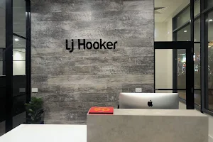 LJ Hooker Property Point | LJ Hooker Point Cook image