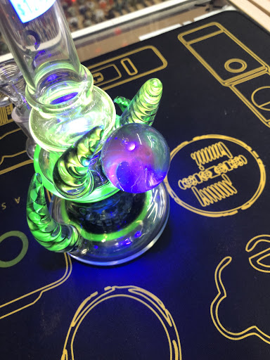 Tobacco Shop «Cole Street Smoke Shop», reviews and photos, 610 Cole St, San Francisco, CA 94117, USA