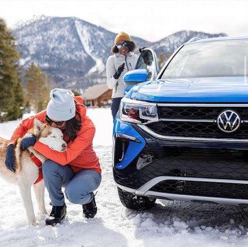 Volkswagen Dealer «Larry Roesch Volkswagen», reviews and photos, 313 W Grand Ave, Bensenville, IL 60106, USA