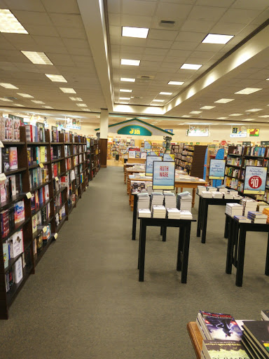 Book Store «Barnes & Noble», reviews and photos, 300 Andover Park W, Tukwila, WA 98188, USA