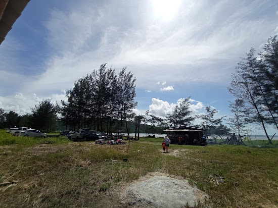 Kampung Bingolon Beach