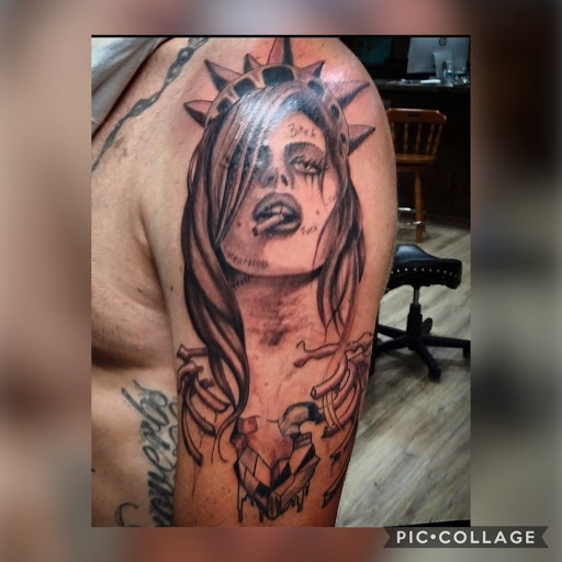 Explore retro tattoo ideas, creative tattoo ideas in Ottumwa, available at Family Tradition TattoosPiercings