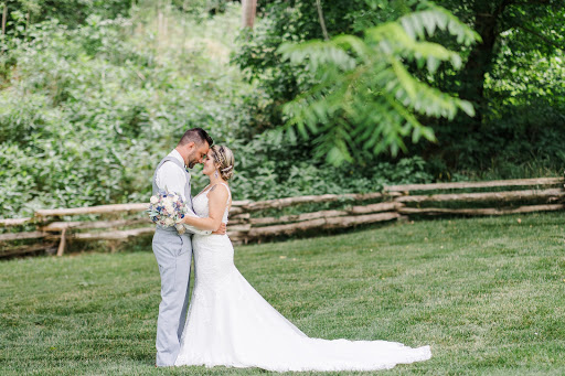 Bridal Shop «White Lace & Promises», reviews and photos, 8025 Kingston Pike #4, Knoxville, TN 37919, USA