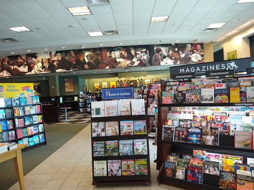 Book Store «Barnes & Noble», reviews and photos, 9605 Village Pl Blvd, Brighton, MI 48116, USA