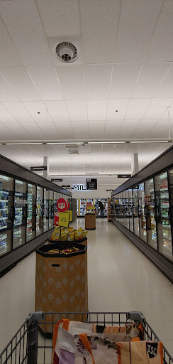 Grocery Store «Stop & Shop», reviews and photos, 275 Highland Ave, Cheshire, CT 06410, USA