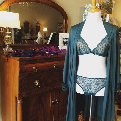 Lingerie Store «Amour», reviews and photos, 518 E 6th St, Des Moines, IA 50309, USA