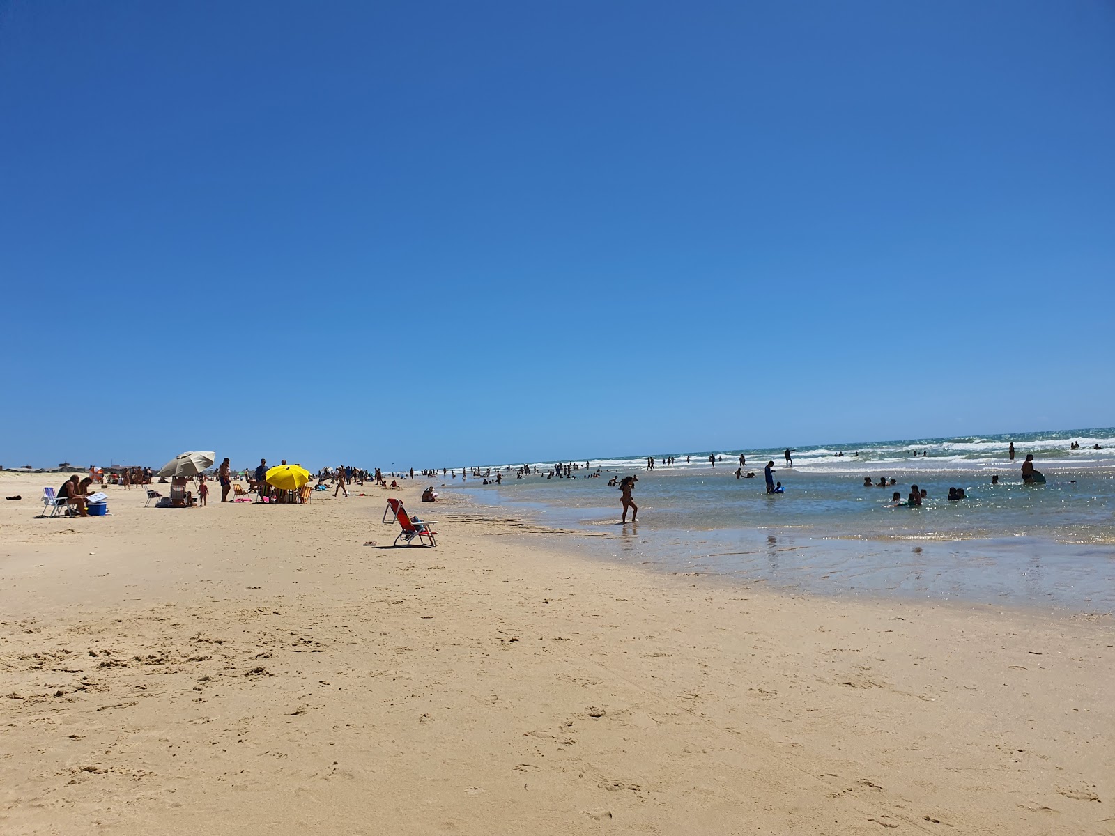 Fotografie cu Plaja Porto de Galinhas cu o suprafață de nisip strălucitor