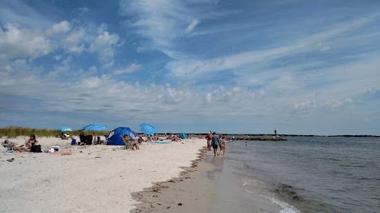Dowses Beach