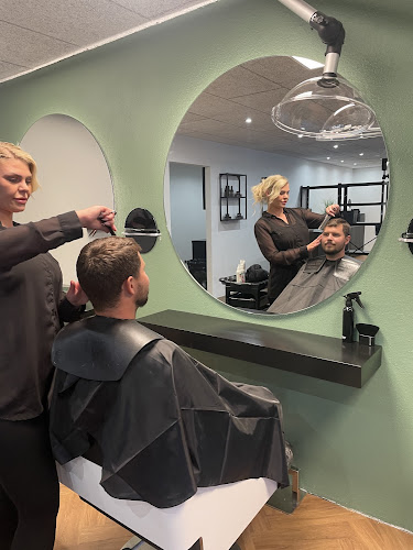 Anmeldelser af Salon Hairlig i Galten - Frisør