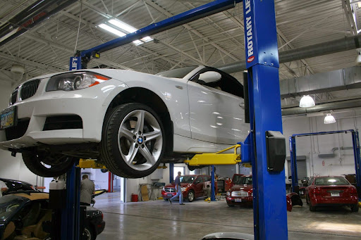 Auto Body Shop «Jake Sweeney Body Shop», reviews and photos, 169 Northland Blvd, Cincinnati, OH 45246, USA