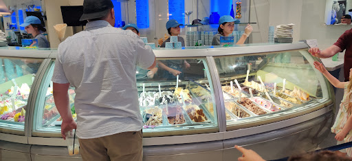 Shopping Mall «SanTan Village», reviews and photos, 2218 E Williams Field Rd #235, Gilbert, AZ 85295, USA