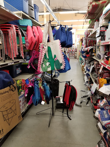 Dollar Store «FAMILY DOLLAR», reviews and photos, 165 Main St, Willimantic, CT 06226, USA