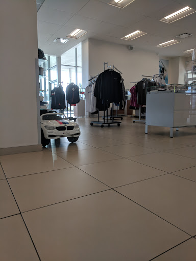 BMW Dealer «BMW of Henderson», reviews and photos, 261 Auto Mall Dr, Henderson, NV 89014, USA