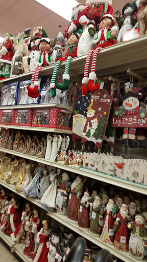 Home Goods Store «Christmas Tree Shops», reviews and photos, 99 E Main Rd, Middletown, RI 02842, USA