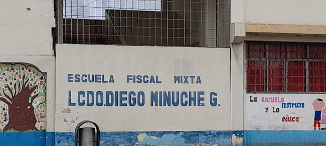 Opiniones de Escuela Lcdo. Diego Minuche Garrido en Machala - Escuela