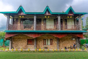 The Hosteller Naukuchiatal, Bhimtal image