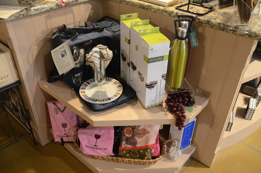 Wine Bar «WineStyles of Johnston», reviews and photos, 8460 Birchwood Ct #500, Johnston, IA 50131, USA