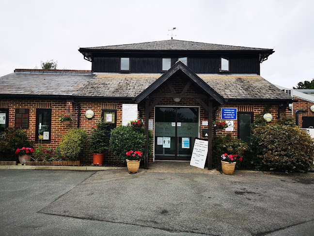 Reviews of Newnham Court Veterinary Hospital in Maidstone - Veterinarian