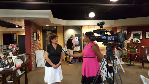 Book Store «Underground Books», reviews and photos, 2814 35th St, Sacramento, CA 95817, USA