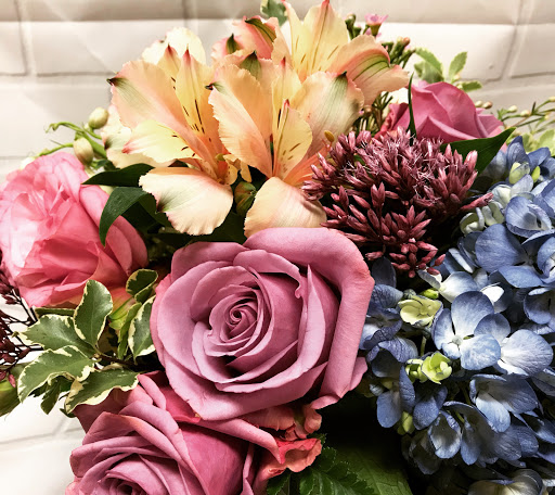 Florist «Belladonna Florist», reviews and photos, 8433 Joiner Way, Eden Prairie, MN 55344, USA