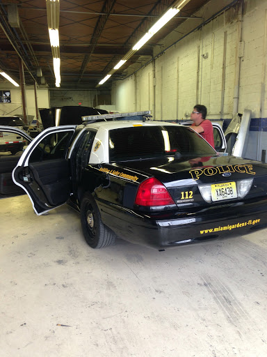 Auto Body Shop «DJ Auto Collision Center», reviews and photos, 17080 NW 3rd Ave, North Miami Beach, FL 33169, USA