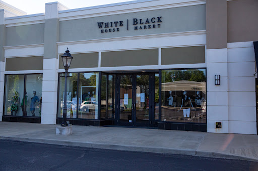 Shopping Mall «Shops of Saddle Creek», reviews and photos, 7509 Poplar Ave #1, Germantown, TN 38138, USA