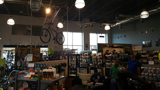 Bicycle Store «Trek Bicycle Store Greensboro», reviews and photos, 1209 Battleground Ave, Greensboro, NC 27408, USA