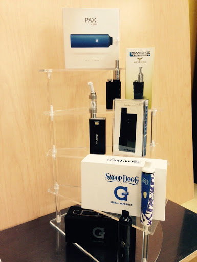 Cigar Shop «Park Avenue Smoke Shop», reviews and photos, 194 Park Ave, Worcester, MA 01609, USA