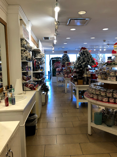 Beauty Supply Store «Bath & Body Works», reviews and photos, 2024 S University Dr, Davie, FL 33324, USA