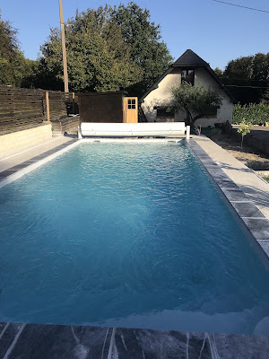 Hydrotek - Constructeur de Piscines et Spas à Bénouville