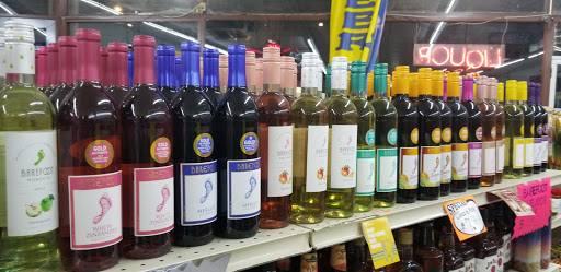 Grocery Store «Lucky J Market», reviews and photos, 1285 E Prince Rd, Tucson, AZ 85719, USA