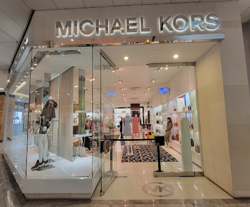 Michael Kors, 100 Huntington Ave d024b, Boston, MA 02116, USA, 