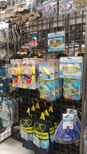 Sporting Goods Store «Big 5 Sporting Goods - Yuba City», reviews and photos, 1252 Colusa Ave, Yuba City, CA 95991, USA