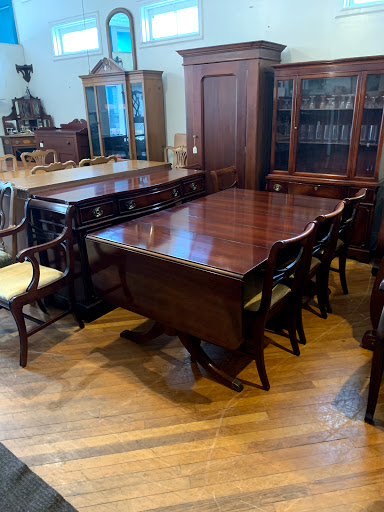 Antique Furniture Store «Every Now & Then Antique Furniture Mall», reviews and photos, 430 W Benson St, Cincinnati, OH 45215, USA