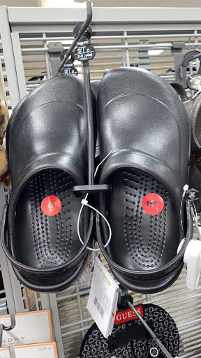 Clothing Store «Burlington Coat Factory», reviews and photos, 74 Broad St, Stamford, CT 06901, USA