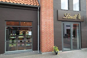 Lindt Chocolate Shop Ringsted Outlet image