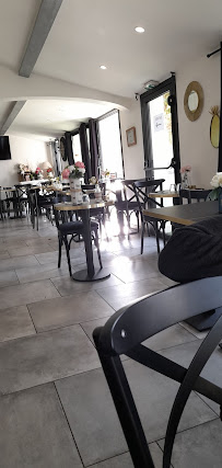 Atmosphère du Restaurant La Guinguette à Cabriès - n°6