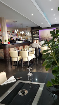 Atmosphère du Restaurant italien Restaurant La Bella Vita - Boulogne-Billancourt - n°10