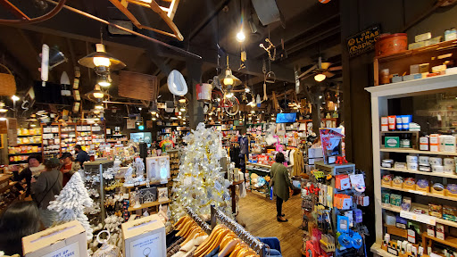 American Restaurant «Cracker Barrel Old Country Store», reviews and photos, 2115 S Church St, Murfreesboro, TN 37130, USA