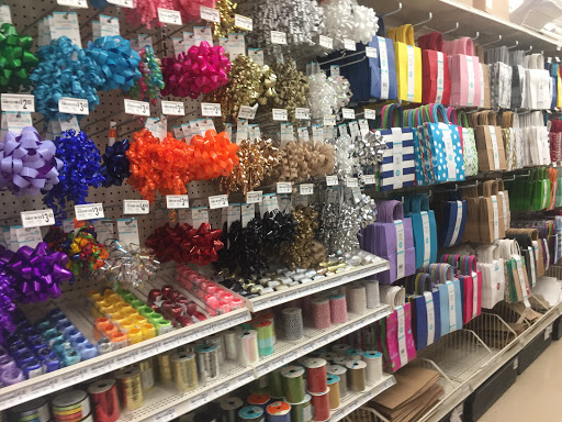 Craft Store «Michaels», reviews and photos, 465 River Rd, Edgewater, NJ 07020, USA