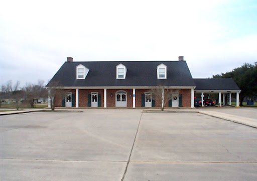 Peoples Bank & Trust Co in New Roads, Louisiana