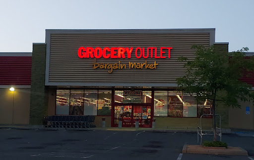 Grocery Store «Grocery Outlet Bargain Market», reviews and photos, 845 Harbor Blvd, West Sacramento, CA 95691, USA