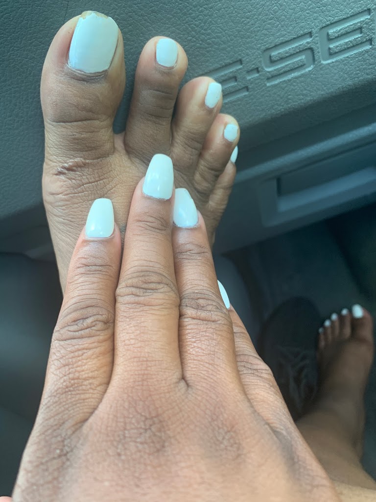 Diva Nails & Spa 38614