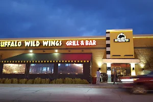 Buffalo Wild Wings image