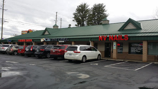 The Octopus Garden Smoke Shop, 140 Airport Rd, Arden, NC 28704, USA, 