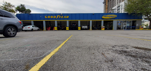 Tire Shop «Goodyear Auto Service Center», reviews and photos, 3690 Bird Rd, Coral Gables, FL 33133, USA